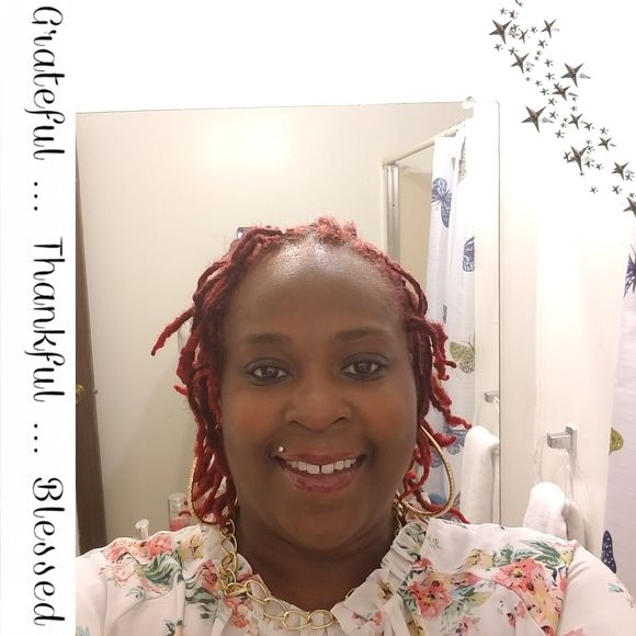 Meet your Posher, Rakeisha - Picture 1 of 1